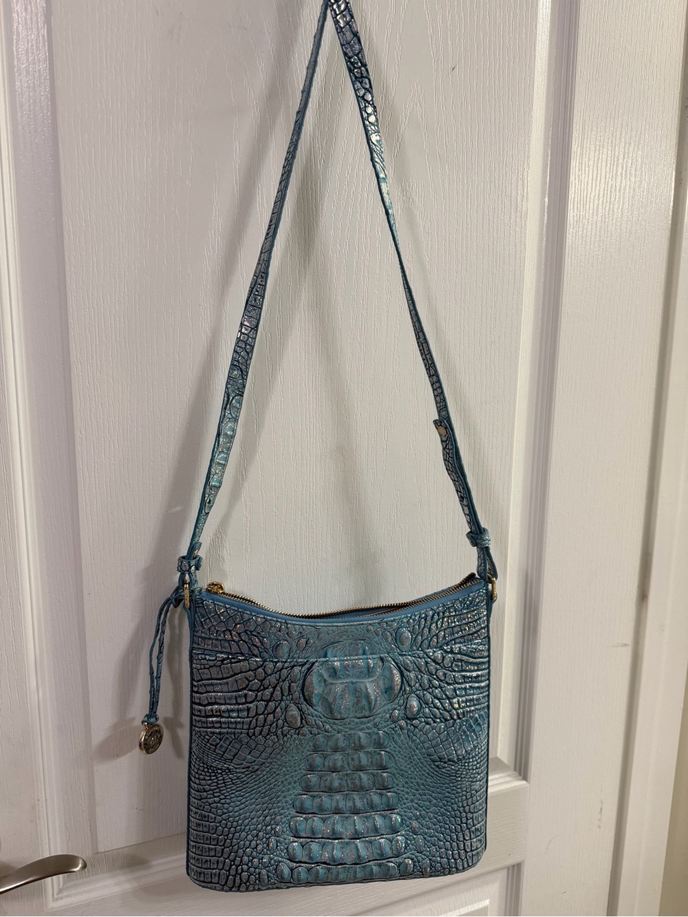 Brahmin Artic Blue Melbourne Croc-Embossed Leather Crossbody with Gold Hardware - Picture 8 of 15